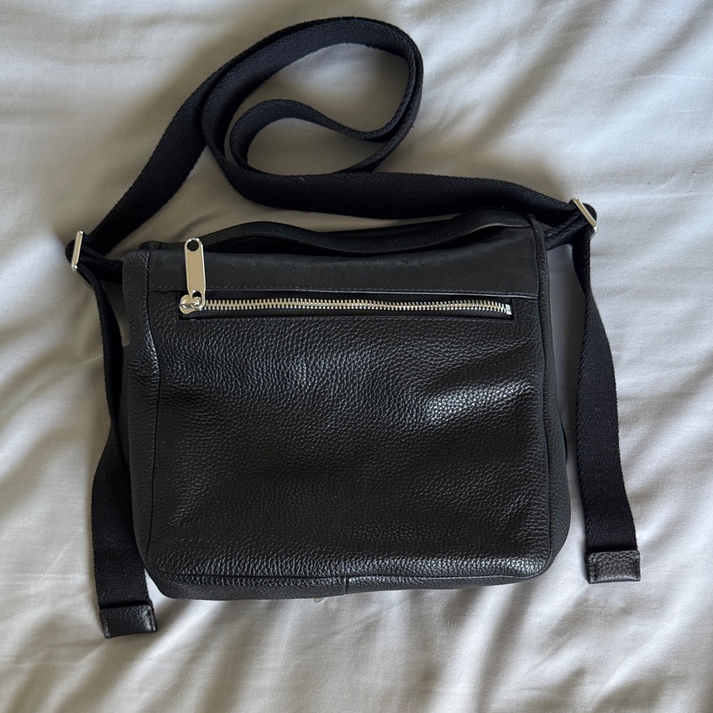 Ecco Black Leather Crossbody Bag